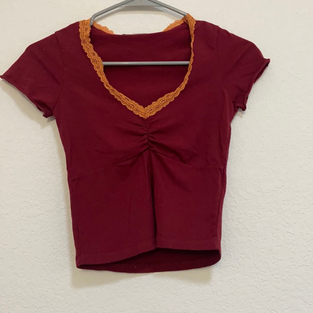 Brandy Melville Gina top